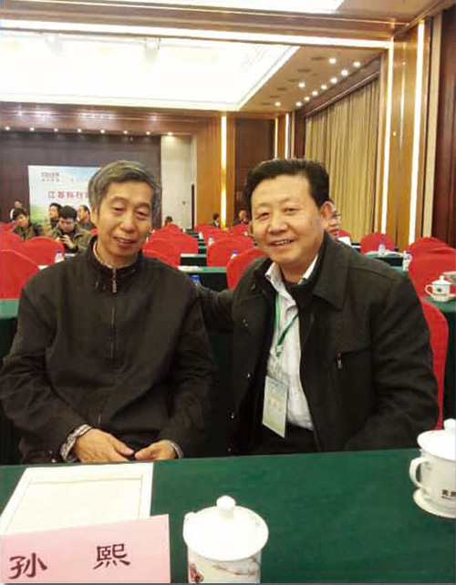 東北大學教授，博導，中國濾料檢測中心主任